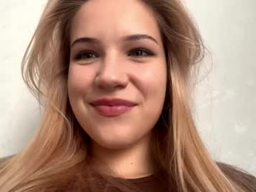 Lettieharkin live cam preview — HD — shy — age 18