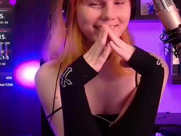Little Witch Sofia live cam preview — HD — 18 — age 18
