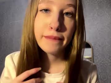 Lomahakkila live cam preview — HD — 18 — age 18