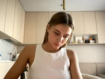 Louannkorth live cam preview — HD — cute — age 18