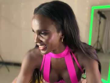 Luanarisque live cam preview — live — HD — ebony — age 23