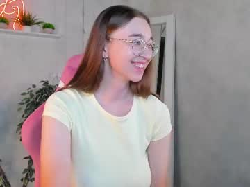 Lucyy Green live cam profile photo