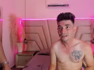 Luna And Axell live cam preview — HD — dirtytalk — age 19