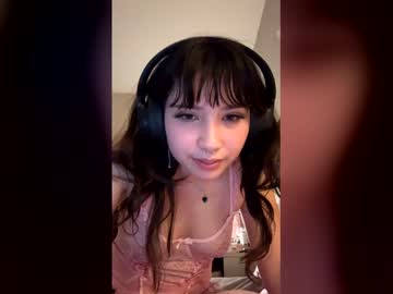 Lunavalentinacams live cam preview — pussy — age 20