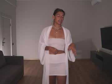 Lynn Jackson live cam preview — HD — brunette — age 22