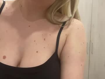 Magdaleithiser live cam profile photo