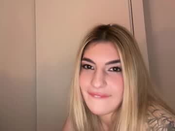 Marialapere live cam preview — 18 — age 21