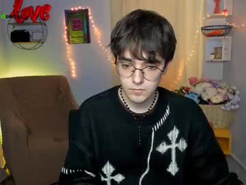 Martin Neil live cam preview — HD — feet — age 20