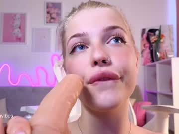 Maya Blonde18 live cam profile photo