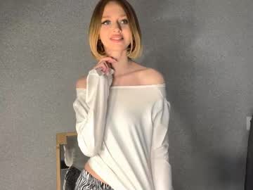 Maybellferard live cam profile photo