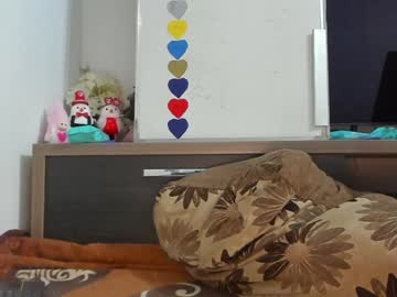 Mellbell  live cam preview — HD — squirt — age 36