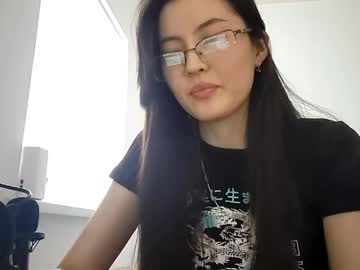 Melodeehayden live cam preview — HD — asian — age 18