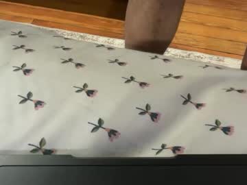 Midwestassassin live cam preview — bigass — age 33