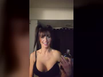 Mrniceguy Missbellaaa live cam preview — HD — femdom — age 29