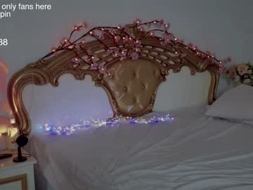 Nicole Anistonn live cam preview — HD — lush — age 30