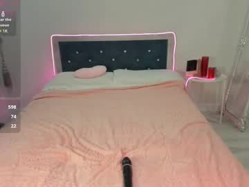 Novaaskyy live cam preview — HD — asian — age 22