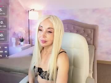 Olivia  Rose live cam preview — HD — feet — age 34