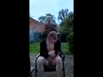 Ollysparks live cam preview — outdoor — age 23