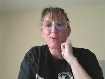 Pennypettyworth live cam preview — milf — age 41