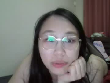 Ponies4play live cam preview — HD — collegegirl — age 22