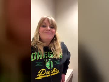 Prey4u live cam preview — dance — age 47