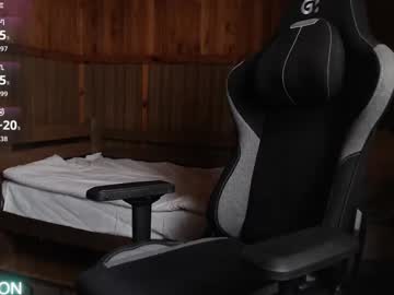 Raylonn live cam preview — HD — muscle — age 22