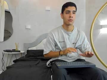 Samantha And Bastian live cam preview — HD — latina — age 19