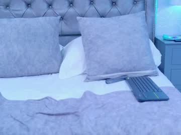 Scarletandian live cam preview — HD — latina — age 18