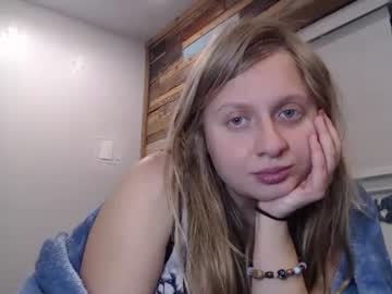 Scartit live cam preview — feet — age 28