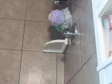 Shy College Girl live cam preview — live — HD — bigass — age 26