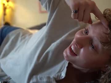 Sistinehashands live cam preview — HD — bush — age 0