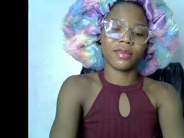 Slim Ebonypet live cam preview — HD — slave — age 18