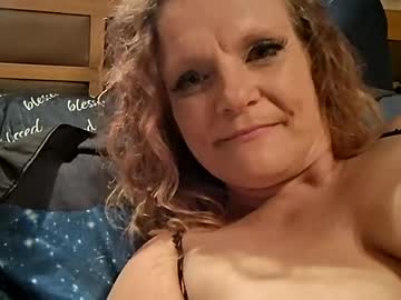 Sonicslut live cam preview — bigboobs — age 44