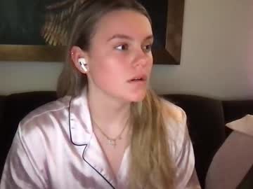 Spoiledxo live cam preview — HD — bigass — age 18