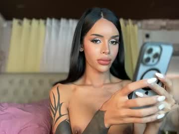 Sugarhoneysw8 live cam preview — asian — age 24