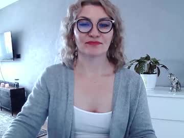 Sweetmarthaaa live cam preview — HD — mature — age 45