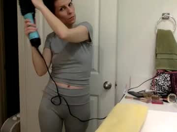 Sweetriddance live cam preview — milf — age 0