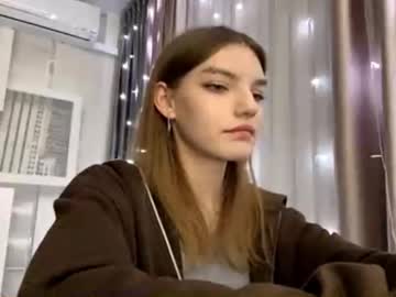 Tarahmelaun live cam preview — HD — 18 — age 18