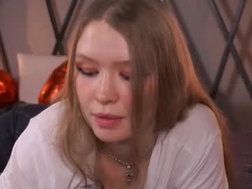 Tatacoy live cam preview — HD — curvy — age 23