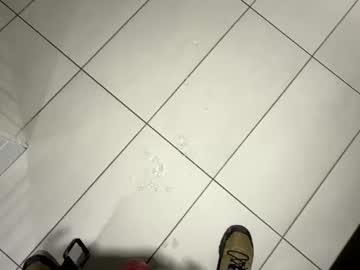 Thebodythefeet live cam preview — bigcock — age 29