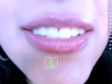 Thegirlonthecouch live cam preview — HD — pvt — age 99