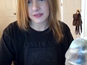 Tinywithtiddies live cam preview — live — milf — age 37