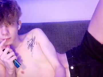 Twishadow live cam preview — HD — 18 — age 18