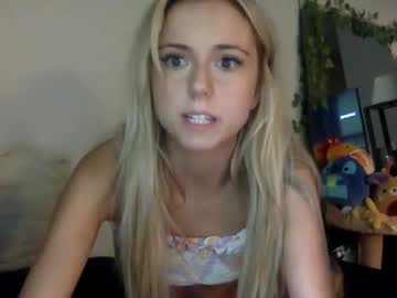 Twofrens live cam profile photo