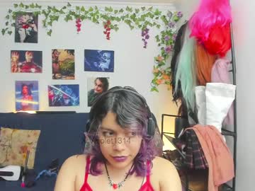 Vaioletuwu live cam preview — HD — lovense — age 24