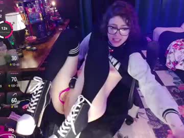 Vanilla Skkye live cam preview — HD — lovense — age 99