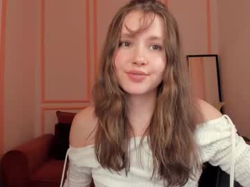 Velvet Cherry profile image (offline)