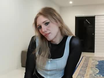 Velvettgirl live cam preview — HD — trans — age 0