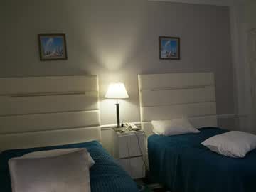 Vivianaortega live cam preview — latina — age 35