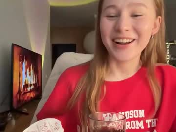 Whoisalisa live cam preview — HD — chatty — age 24